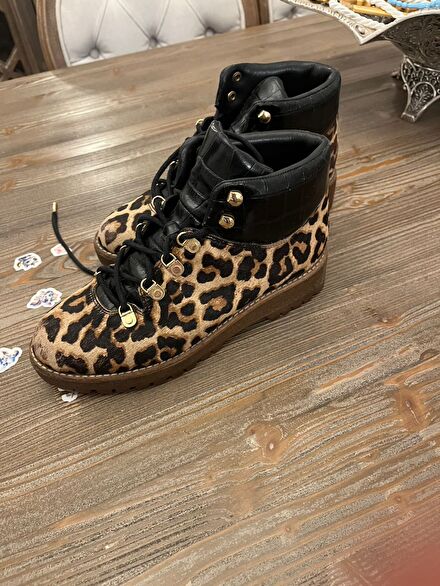 Leopar Desenli Bot