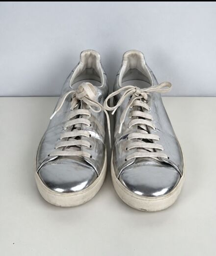 Gümüş Louis Vuitton Sneaker