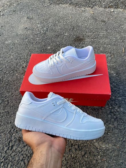 Nike Beyaz Spor Ayakkabı