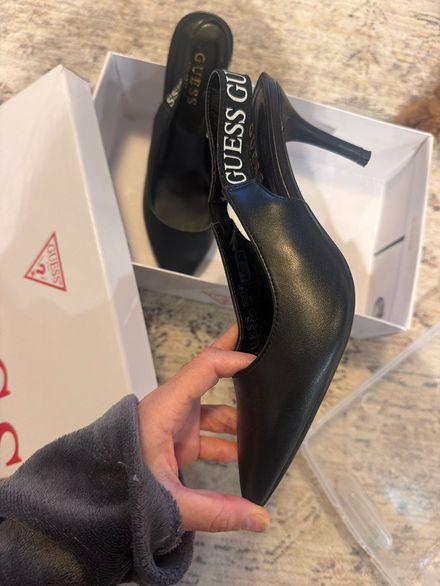 Siyah Guess Stiletto Ayakkabı