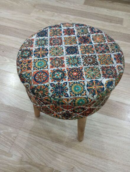 Desenli Yuvarlak Tabure