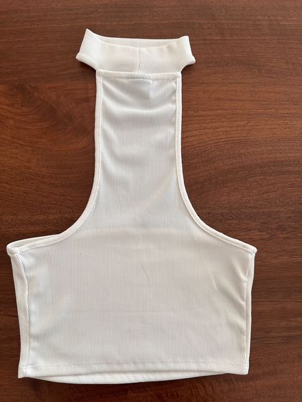Beyaz Crop Bluz