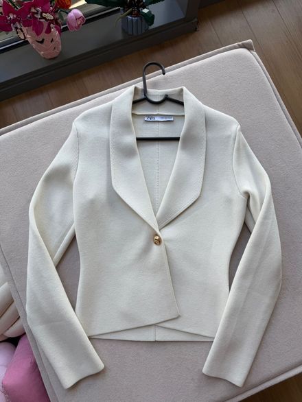 Zara Gold Düğmeli Blazer Ceket