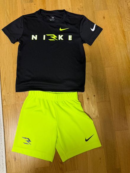 Nike Tişört ve Spor Şort Seti