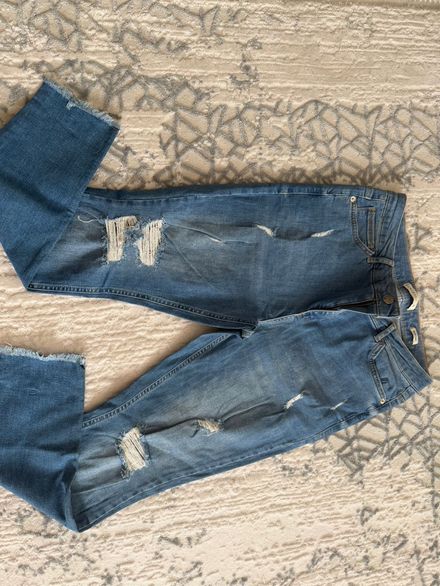 Yırtık Detaylı Jean Pantolon