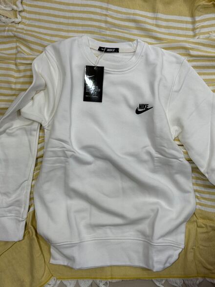 Nike Bayan Mevsimlik Kazak