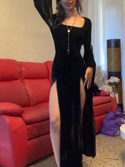 kadife elbise yırtmaç y2k İspanyol gotik