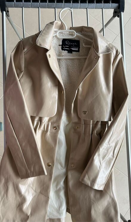 River Island Bej lü yağmurluk mont