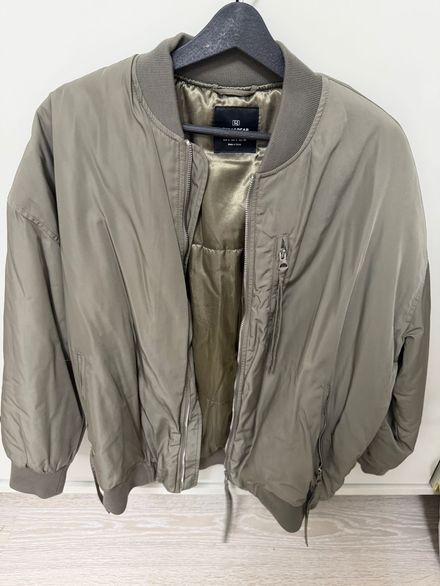 Pull & Bear Haki Bomber Mont