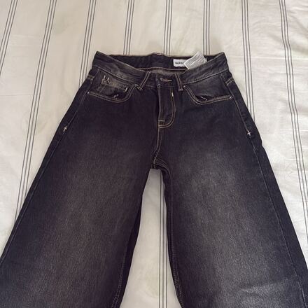 BERSHKA jean