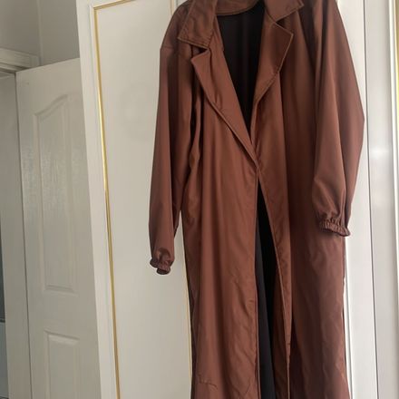Kahverengi Trençkot