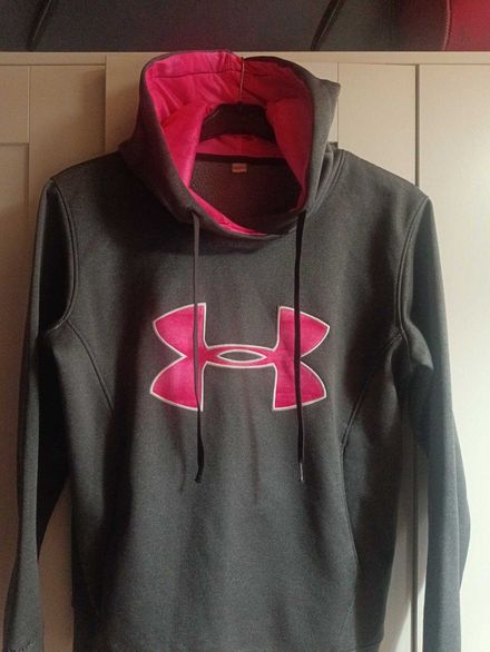 Under Armour Sweatshirt