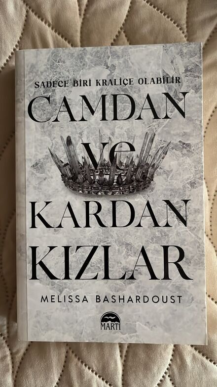 Camdan ve Kardan Kızlar Kitabı