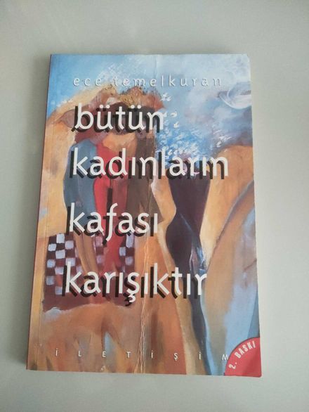 Bütün Kadınların Kafası Karışıktır