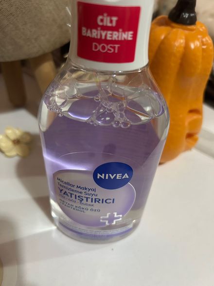 Nivea Makyaj Temizleme Suyu
