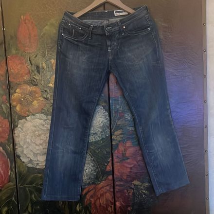 Yeni jean brandroom dan aldım
