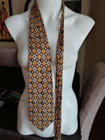 Ralph Lauren şık, gösterişli, kaliteli