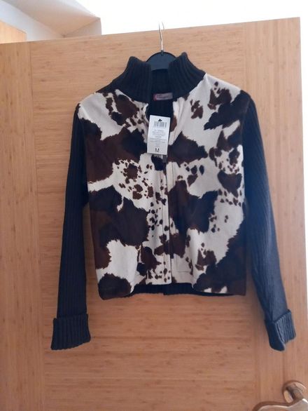 Collins kazak hirka