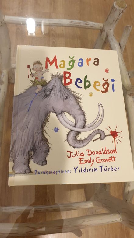 Mağara Bebeği çocuk kıtabı