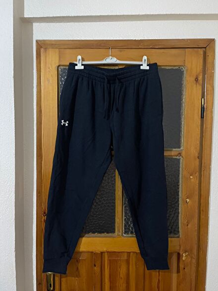 Under Armour erkek eşofman altı xl beden