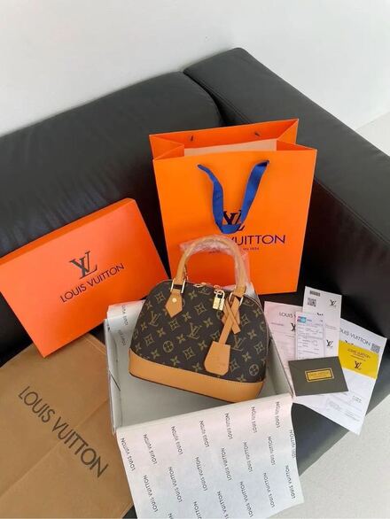 Louis Vuitton çanta kutulu toz torbalı