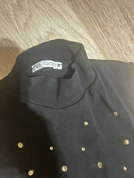 Zara taşlı boğazlı bluz