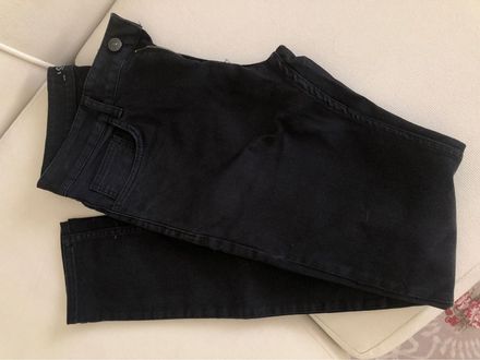 Siyah jeans
