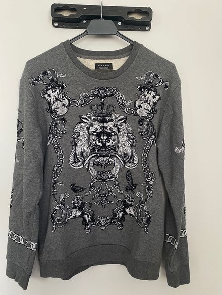 Zara Sweatshirt