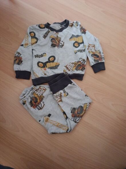 ekskavatör desenli pijama takimi