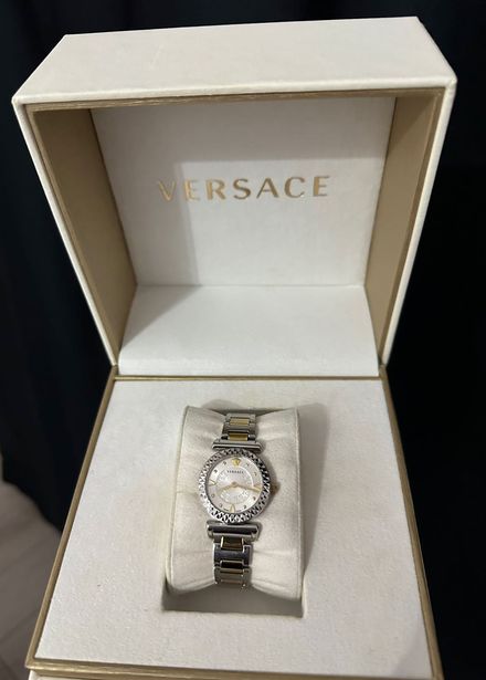 Versace saat