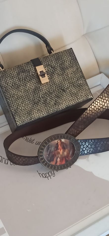 Jennifer Lopez Python Kemer & Çanta