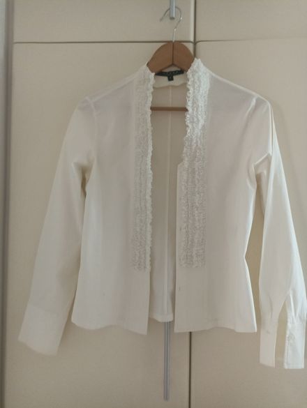 Beyaz Volanlı Blazer Ceket