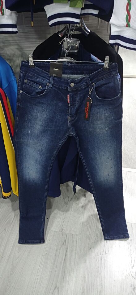 DSQUARED2