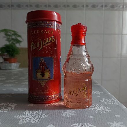 Versace Red Jeans Edt 75 ml Kadın Parfüm