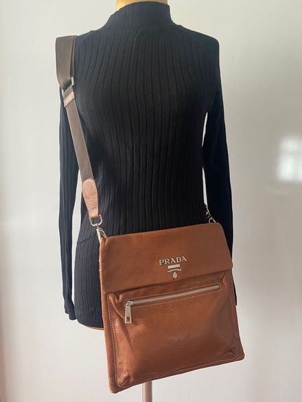 Vintage Prada Postacı Omuz Çantası