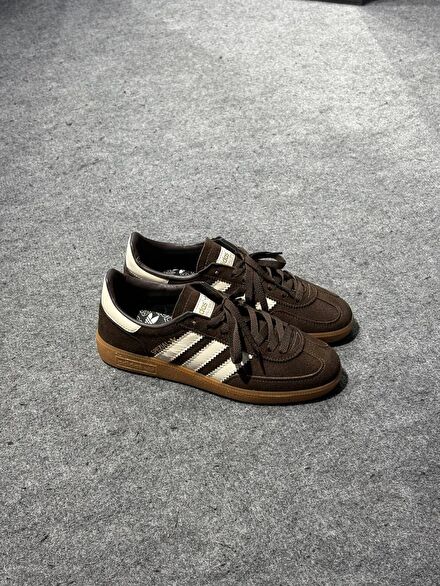 Adidas Speziel Kahverengi Kadın 39