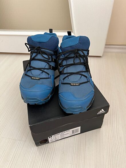 Adidas Gorotex
