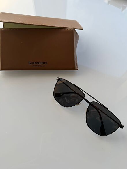 Burberry erkek güneş gözlüğü