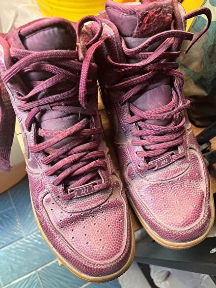 Nike Air Force Sneaker