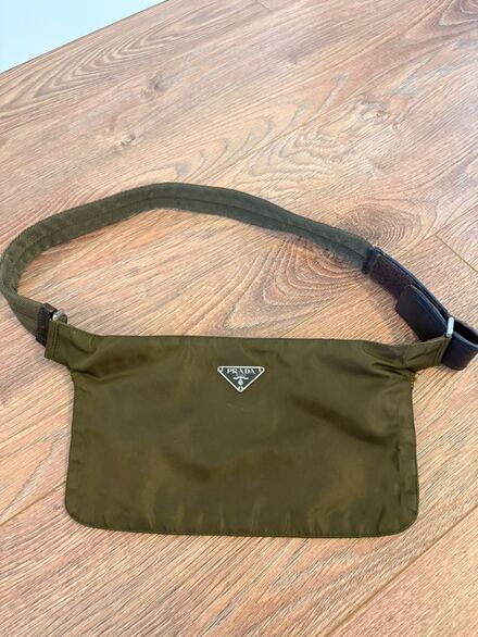 %100 Orjinal Vintage Prada Bel Çantası