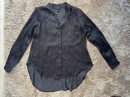 H&M Siyah Parlak Kumaşlı Gömlek