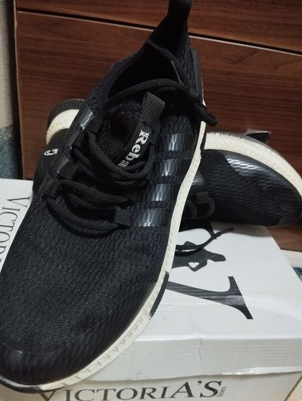 Reebok spor ayakkabı