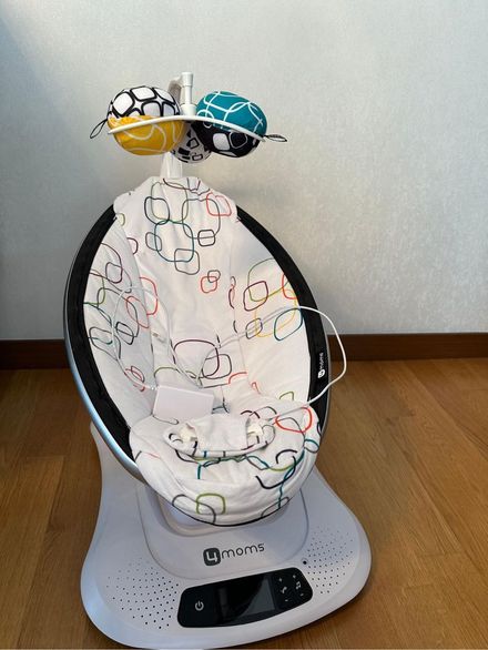 4moms MamaRoo Sallanan Bebek Koltuğu - B