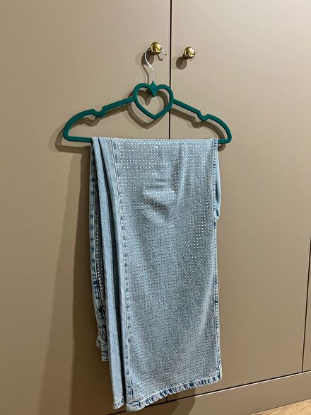 Zara taşlı jean