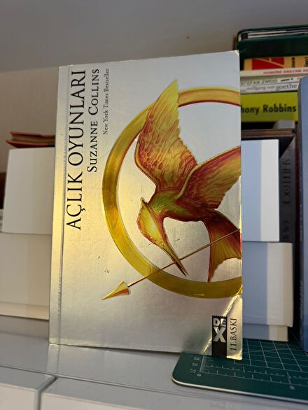 Açlık Oyunları Suzanne Collins Kitabı