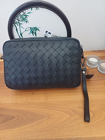 Bottega Veneta Siyah Örgülü El Çantası