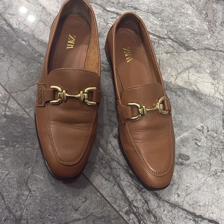 Zara Kadın Taba Renk Detaylı Loafer Ayak