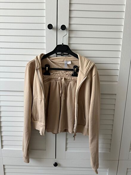 H&m Kapüşonlu hırka ve şort