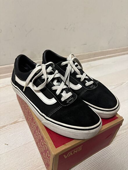 Vans Siyah Beyaz Sneaker Ayakkabı