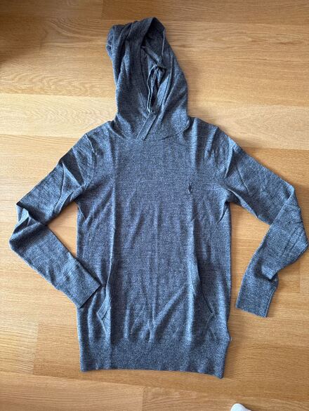 Gri Kapüşonlu Sweatshirt